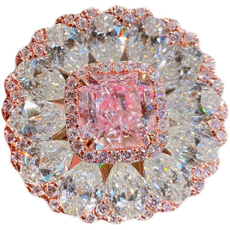 Fashion Pillow-shaped Argyle Elegant Socialite Diamond Ring