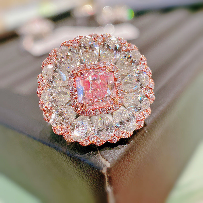 Fashion Pillow-shaped Argyle Elegant Socialite Diamond Ring
