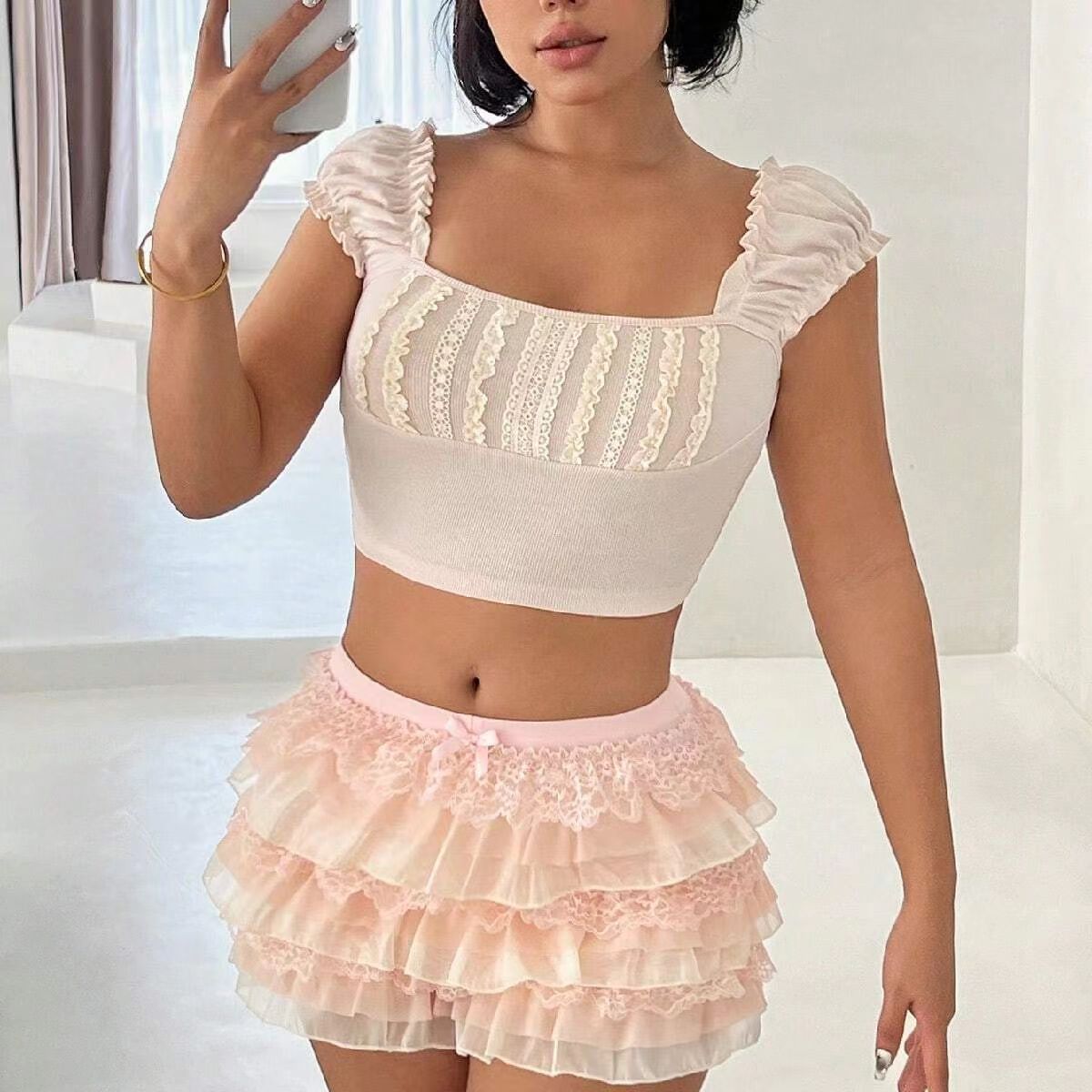European And American Sexy Fashion Comfortable New Nine-layer Lace Bow Shorts