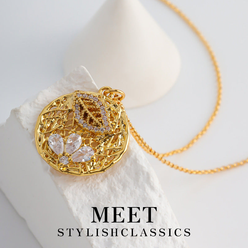 RETRO Geometric Diamond-studded Necklace Women's All-match High-grade Light Luxury Personalized Pendant